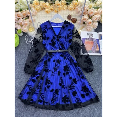 Платье Size Plus на запах с пояском с гипюром цветы синее K53 03.24