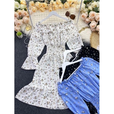 Платье декольте волан резинки на рукавах и талии цветочный принт голубое M29 03.24