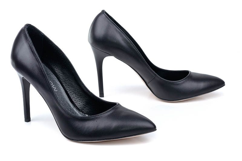 Туфли с черным цветом