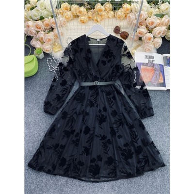 Платье Size Plus на запах с пояском с гипюром цветы черное K53 03.24