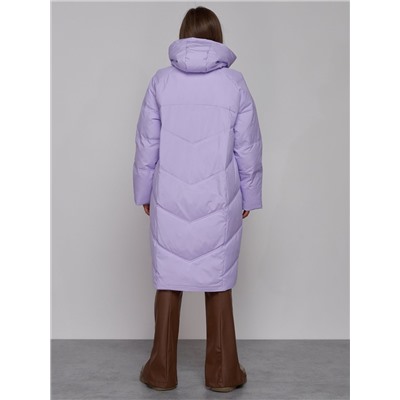 Пальто утепленное молодежное зимнее женское фиолетового цвета 52330F
